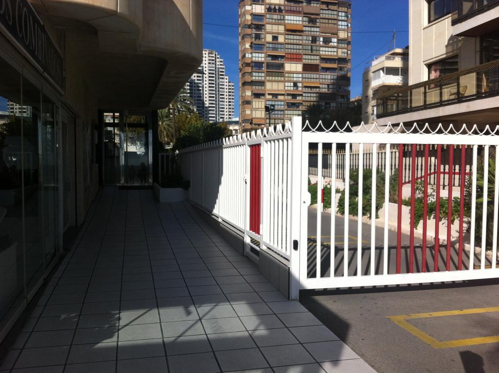 Apartamento Av Madrid 2H Бенидорм Стая снимка